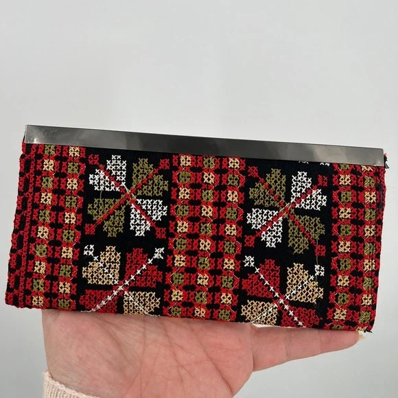 Vintage clutch bag wallet valentine heart cross stitch look acordian cottagecore - Picture 8 of 8